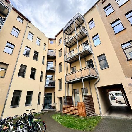 Premium Apartment In Magdeburg Stadtfeld Ost Mit 2 Schlafzimmern & Stellplatz Extérieur photo